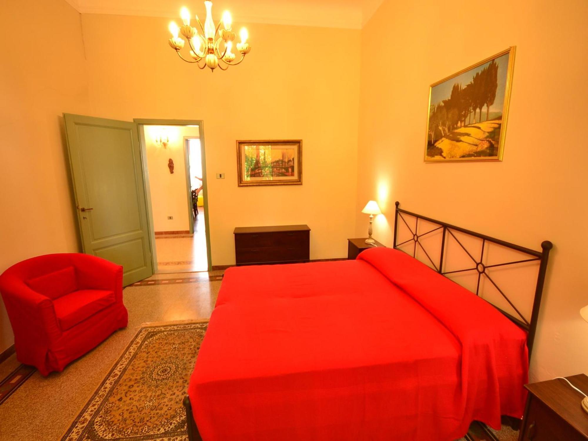 Lovely Holiday Home In Montefiridolfi With Hill View Экстерьер фото