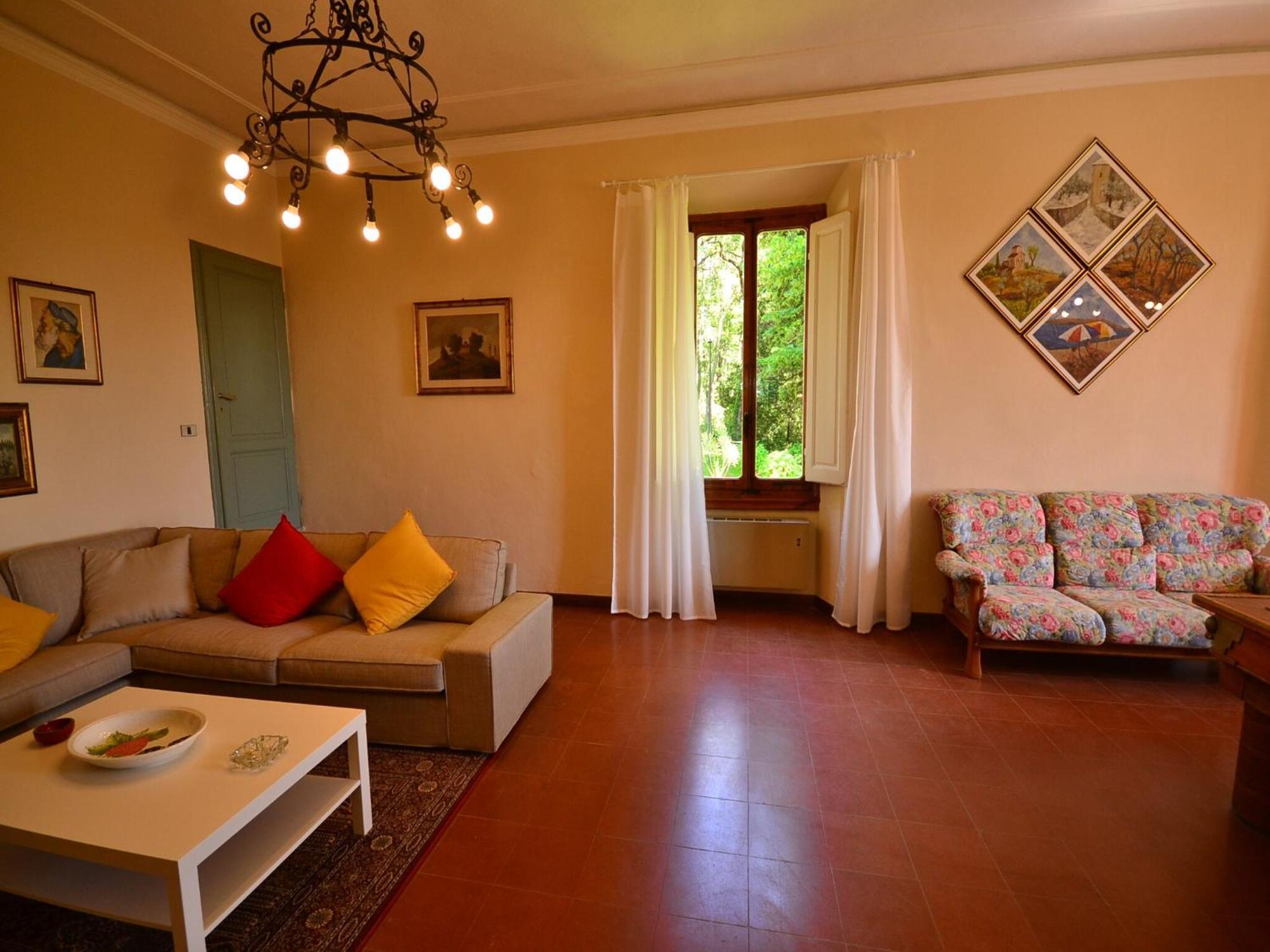 Lovely Holiday Home In Montefiridolfi With Hill View Экстерьер фото