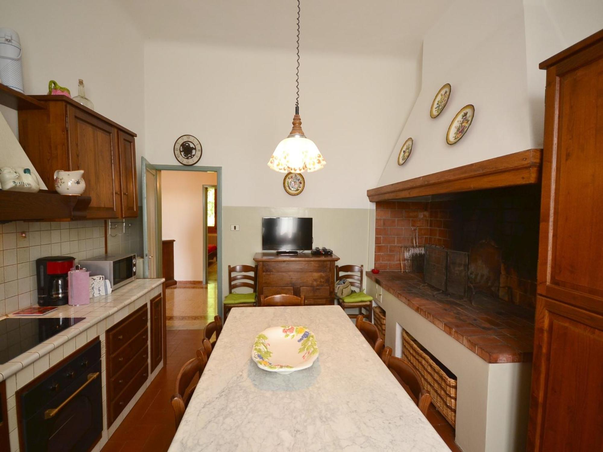 Lovely Holiday Home In Montefiridolfi With Hill View Экстерьер фото